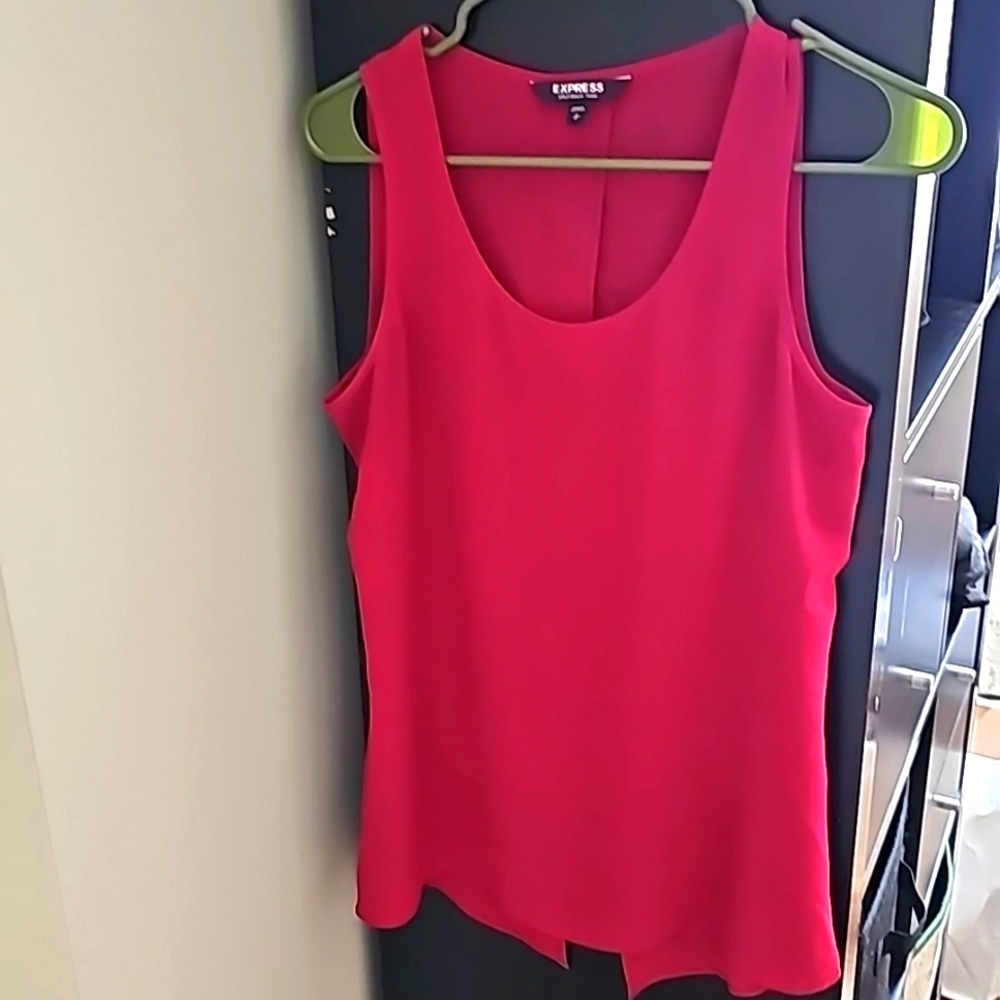 EXPRESS Red Split Back Tank Blouse in Size Small